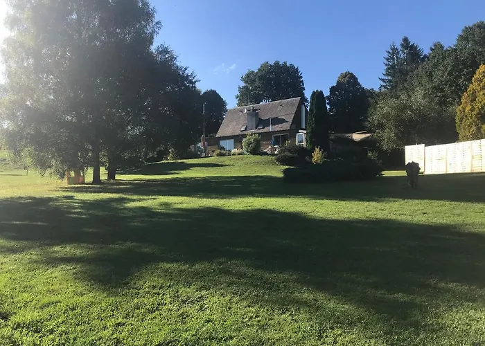 Maison Conviviale 8 Personne Avec Piscine Interieure, A La Campagne