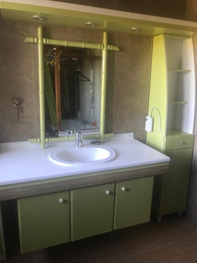 Maison Conviviale 8 Personne Avec Piscine Interieure, A La Campagne